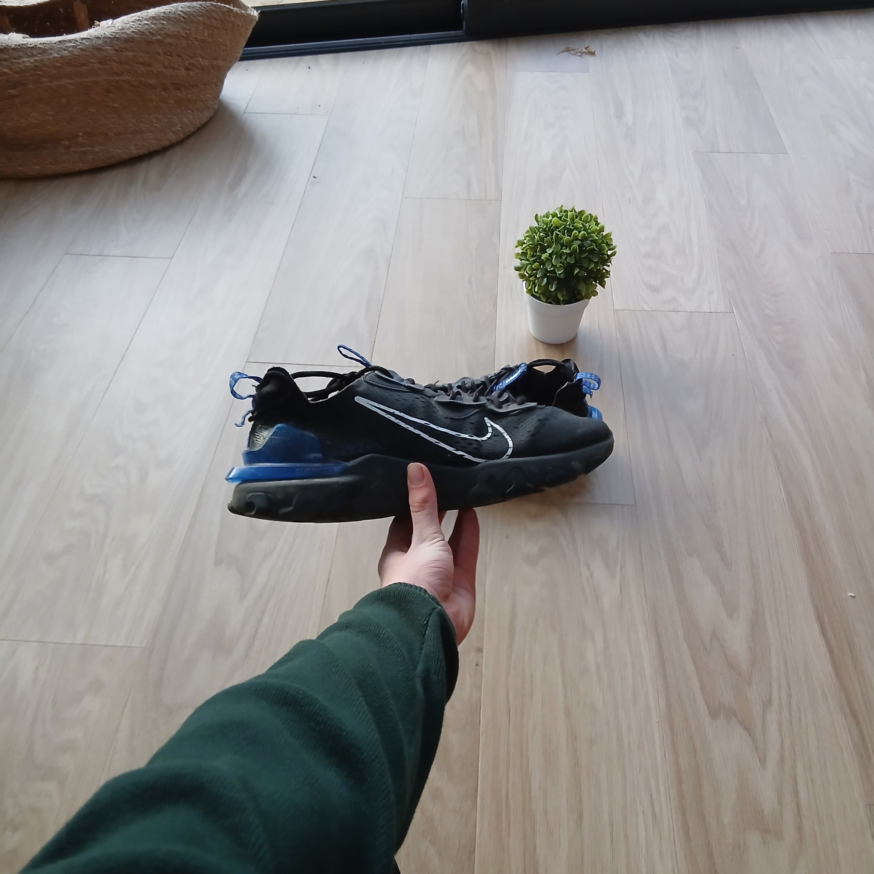 Nike Air React DSMIX Black And Blue Mens Trainers - Size 10