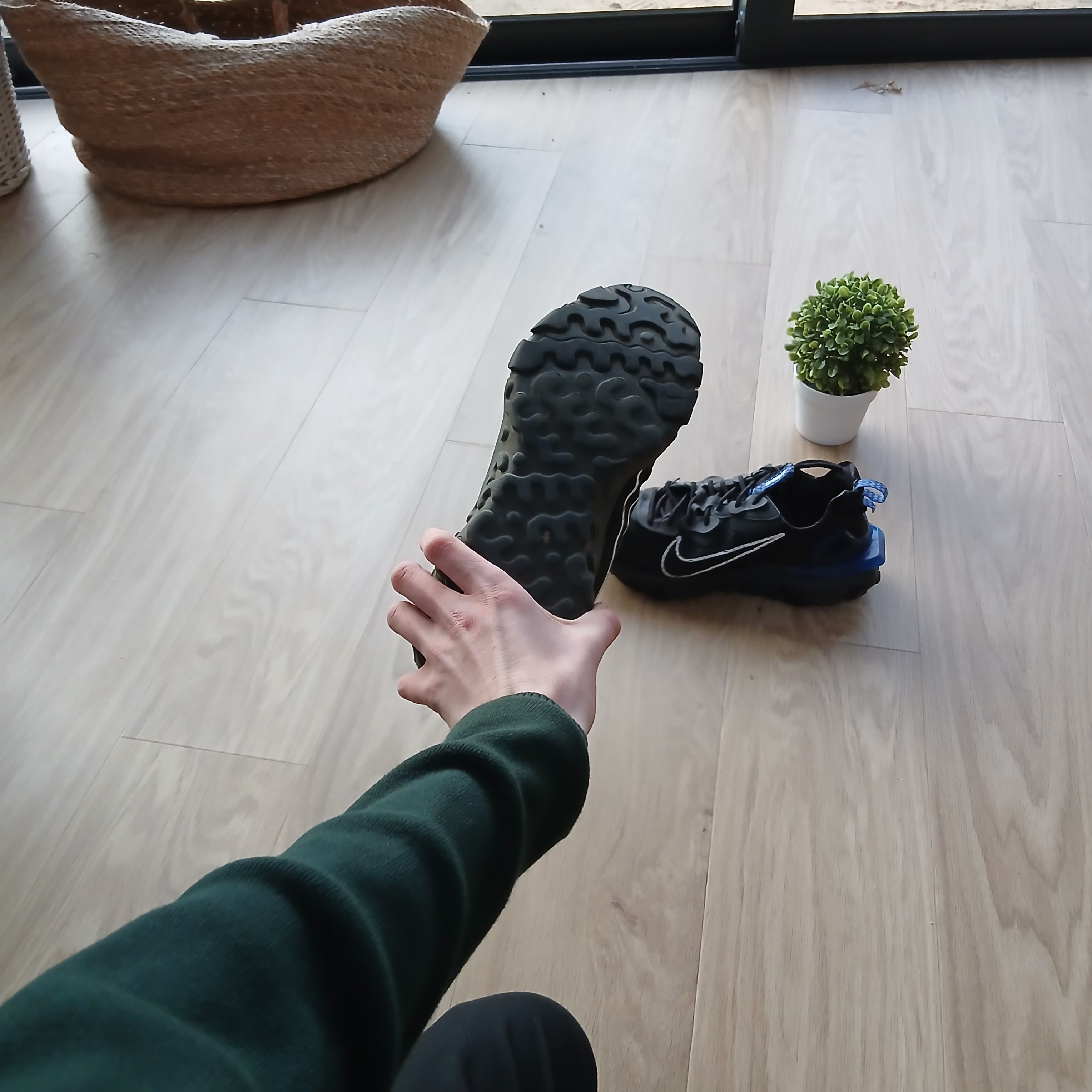 Nike Air React DSMIX Black And Blue Mens Trainers - Size 10